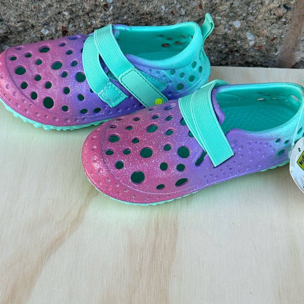 Western Chief Kids Surfer Ombre Glitter Water Shoes Purple Pink Teal Size 9 NEW